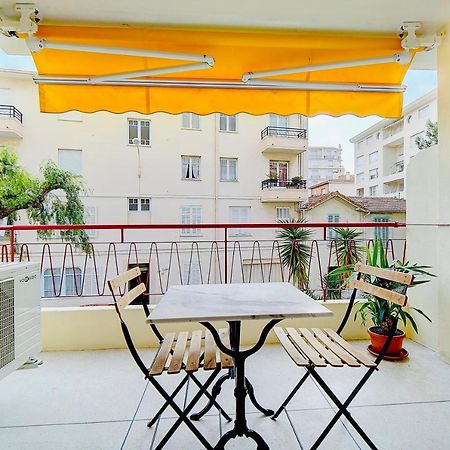 2 Bedroom Luxury Flat With Balcony Cannes Center Bagian luar foto